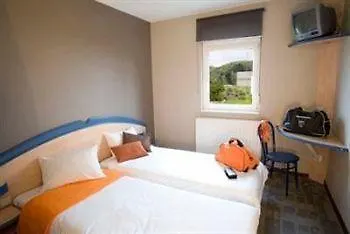 Akena La Louviere Hotel