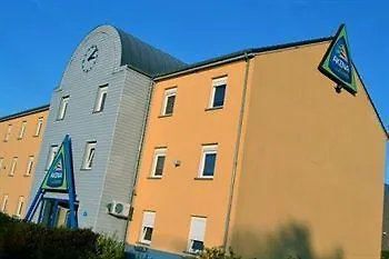 Akena La Louviere